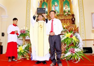 thanh-le-ta-on-cha-hieu-38