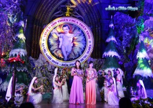 Noel-den-thanh-hung-nghia-33